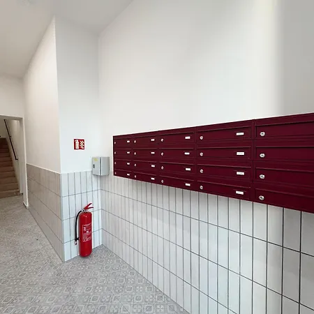 Vr12 *